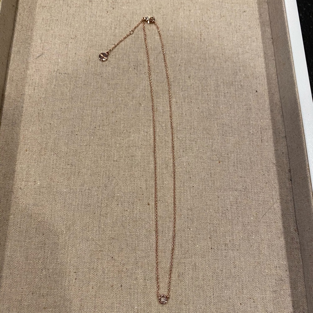 Stella & Dot rose solitaire rhinestone necklace